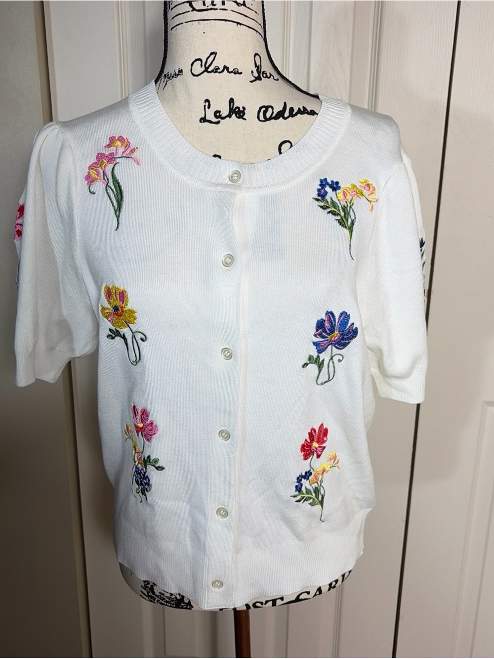 Free Assembly Floral Embroidery Short Puff Sleeve Cottagecore Cardigan Large